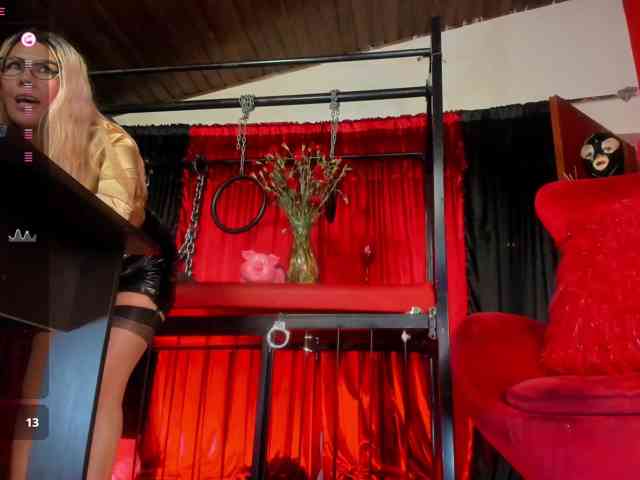MistressAndre webcam