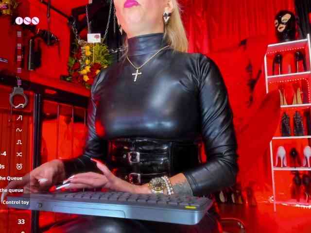 MistressAndre webcam