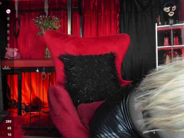MistressAndre webcam