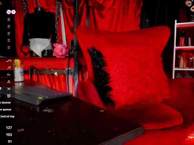 MistressAndre webcam
