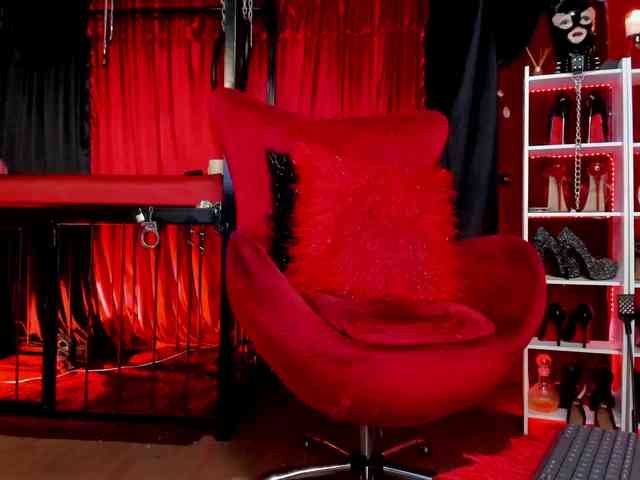 MistressAndre webcam