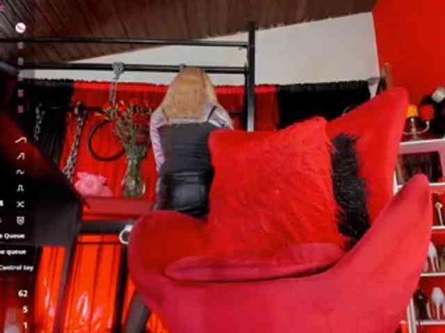 MistressAndre webcam