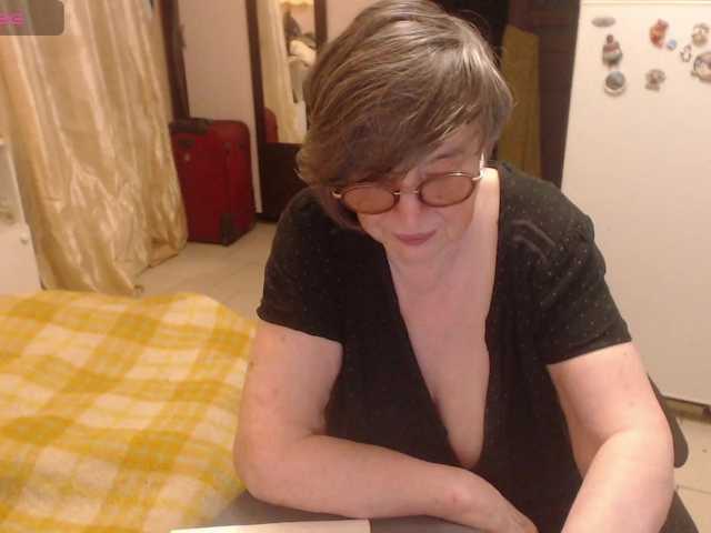 Sharon-love live cam on BongaCams