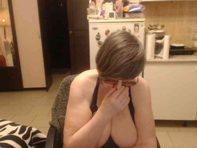 Modelo: Sharon-love