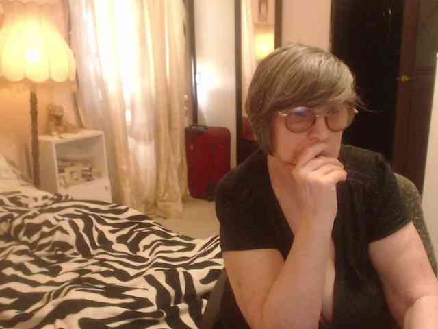 Sharon-love webcam