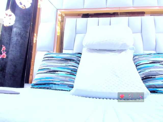 RileySweet live webcam show