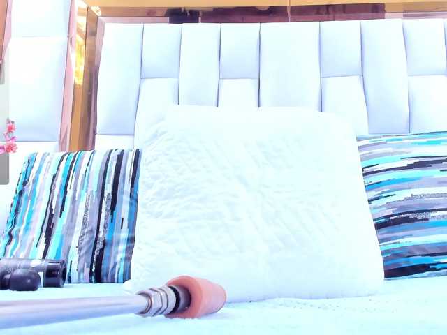 RileySweet live webcam show