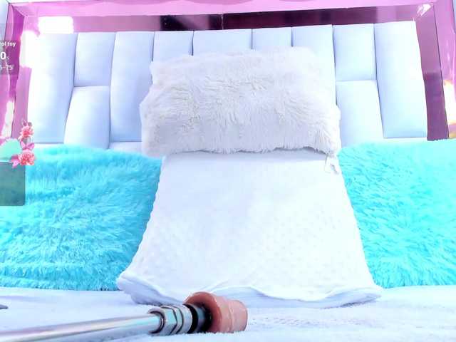 RileySweet live cam preview