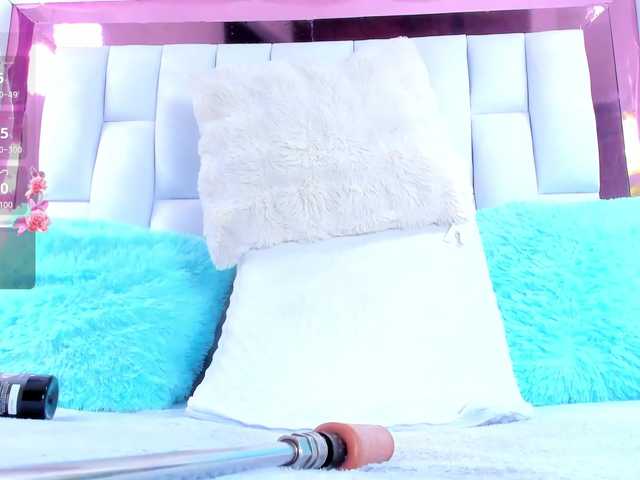 RileySweet live cam preview