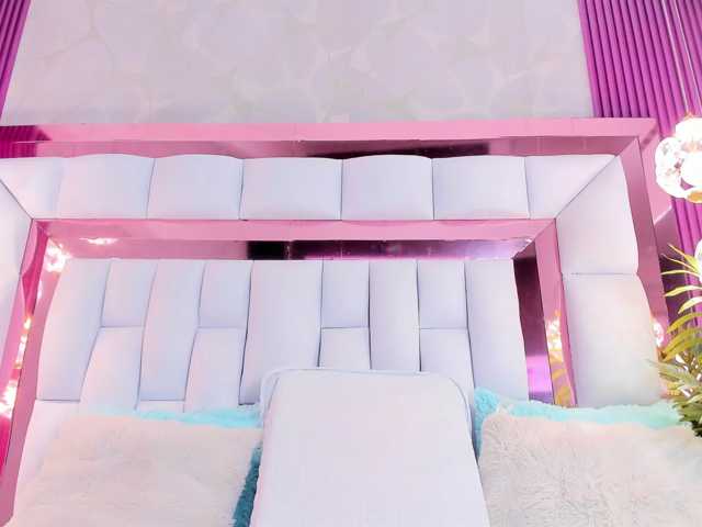 RileySweet live cam preview