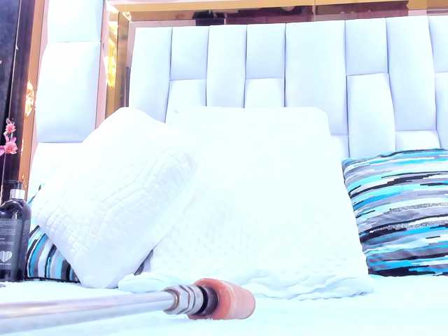 RileySweet live webcam show