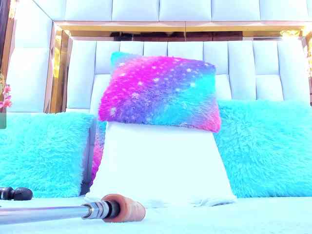 RileySweet webcam