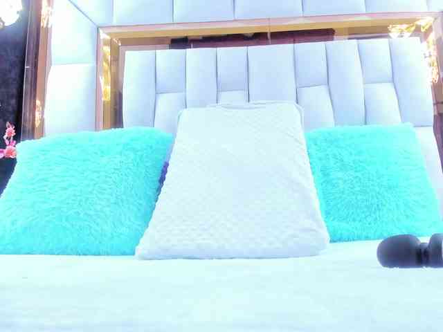 RileySweet webcam