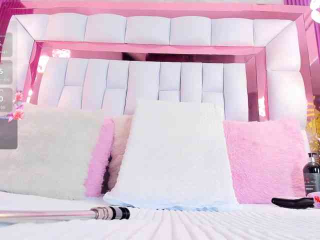 RileySweet webcam