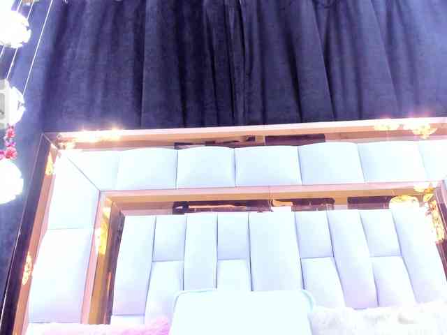 RileySweet webcam