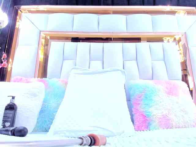 RileySweet webcam