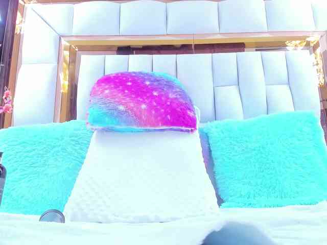 RileySweet webcam