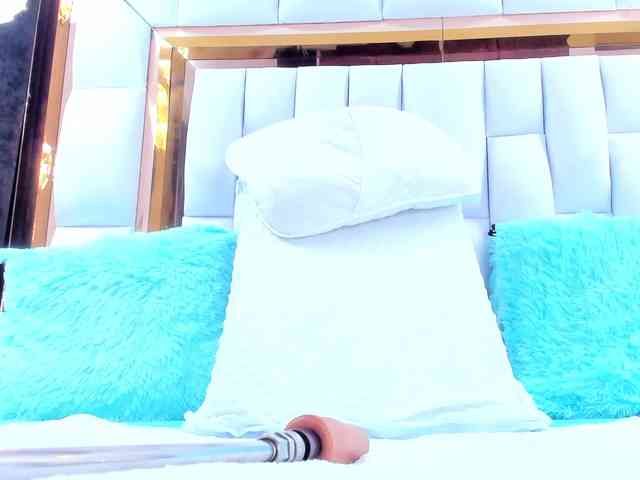 RileySweet webcam
