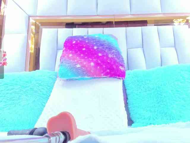RileySweet webcam