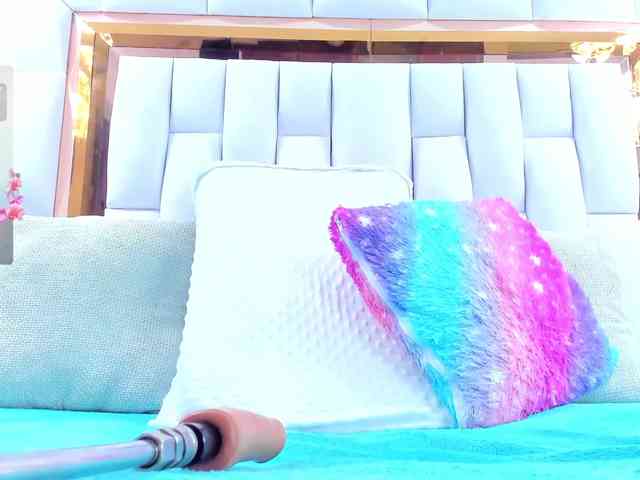 RileySweet webcam