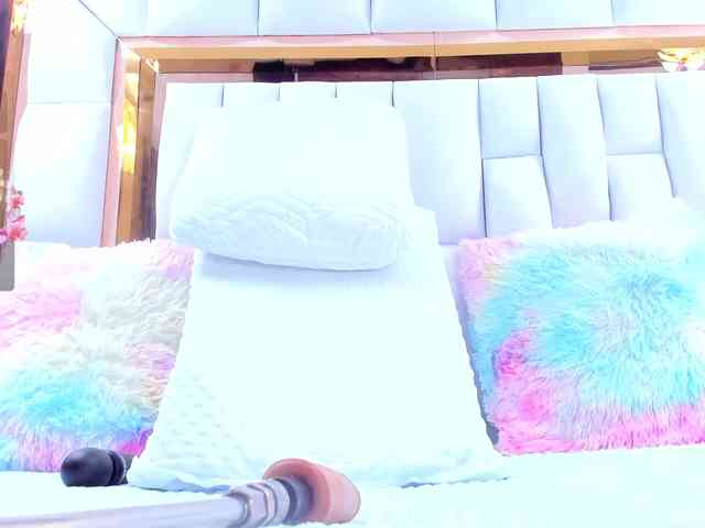 RileySweet webcam