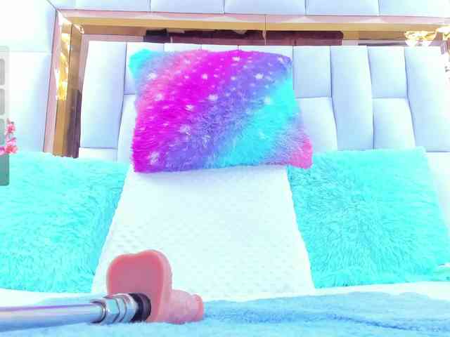RileySweet webcam