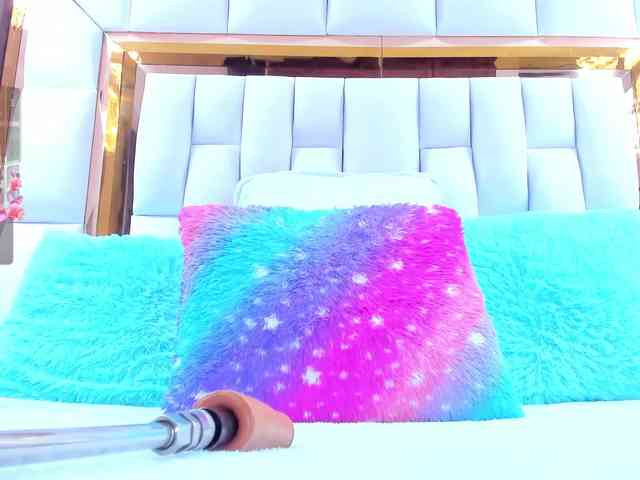 RileySweet webcam