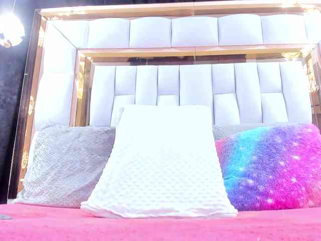 RileySweet webcam
