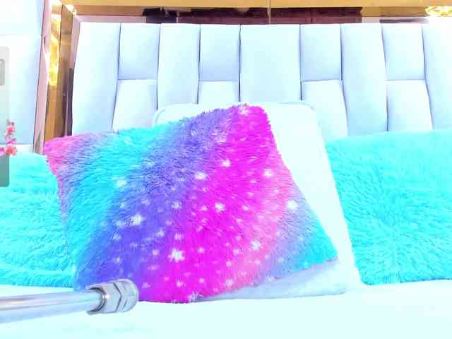 RileySweet webcam