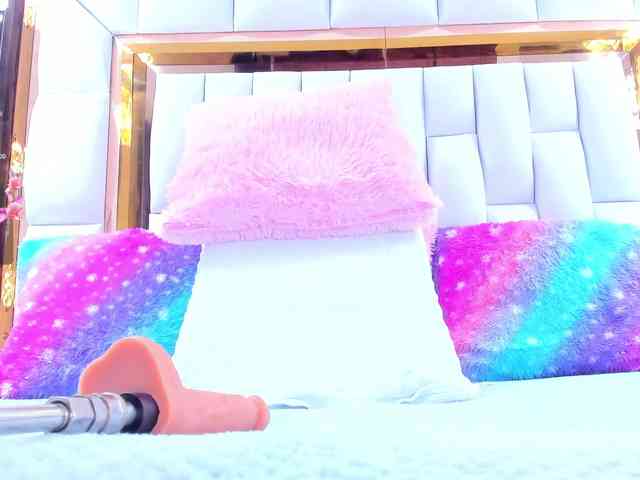 RileySweet webcam