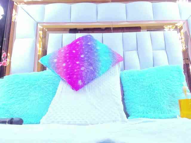 RileySweet webcam