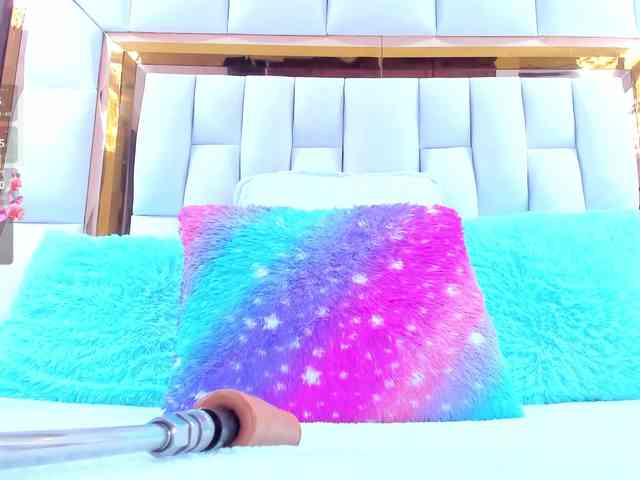 RileySweet webcam