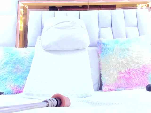 RileySweet webcam