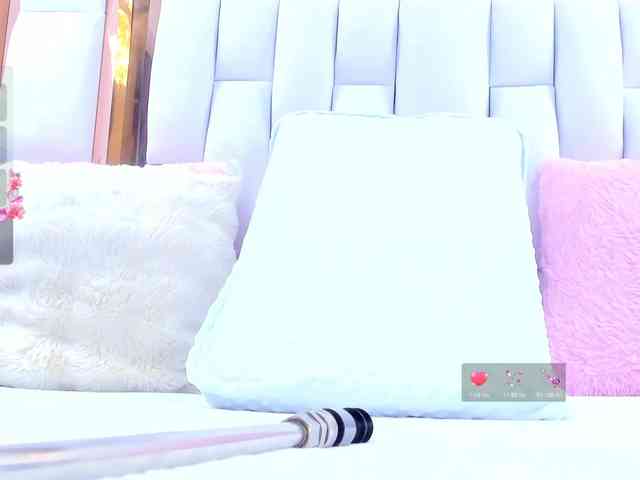 RileySweet webcam