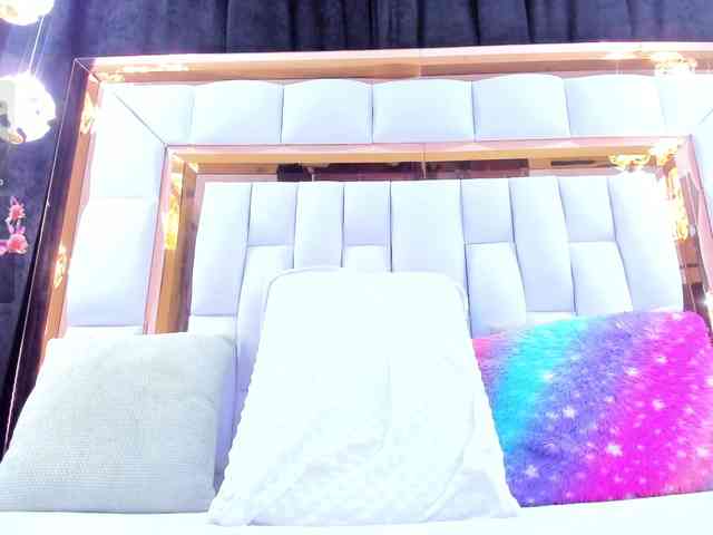 RileySweet webcam