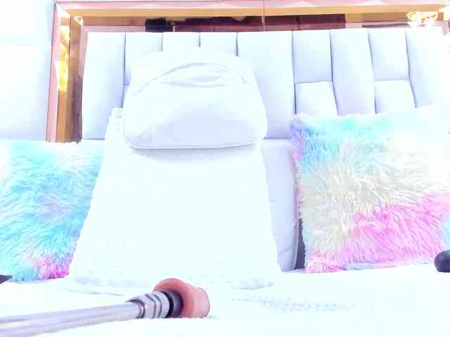 RileySweet webcam
