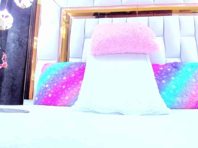 RileySweet webcam