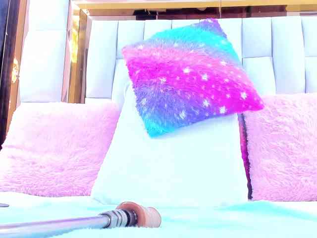 RileySweet webcam