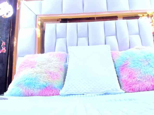 RileySweet webcam