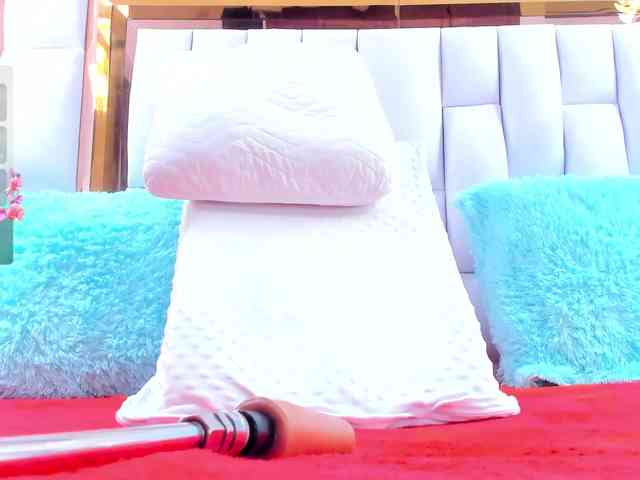RileySweet webcam