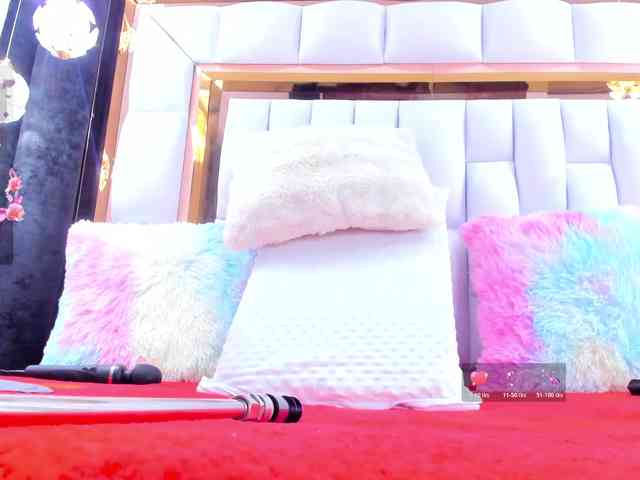 RileySweet webcam