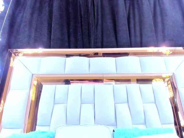 RileySweet webcam