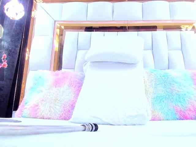 RileySweet webcam