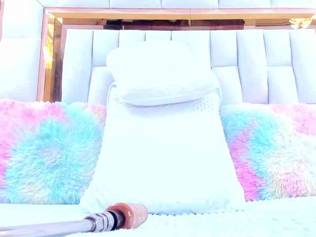 RileySweet webcam