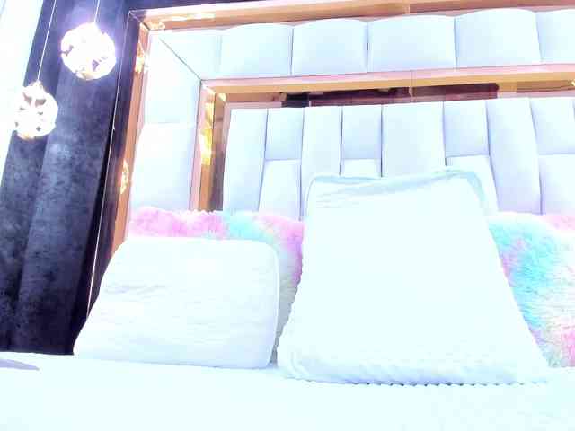 RileySweet webcam