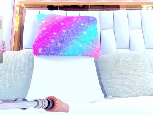 RileySweet webcam