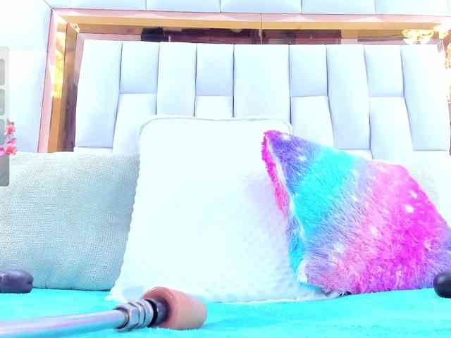 RileySweet webcam