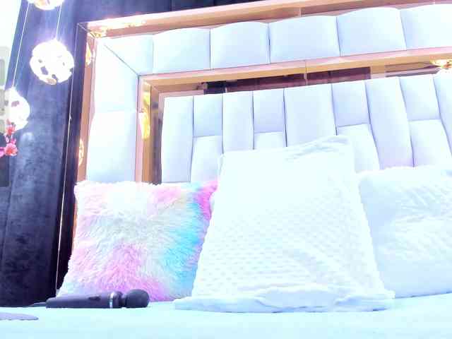 RileySweet webcam