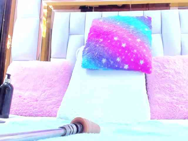RileySweet webcam