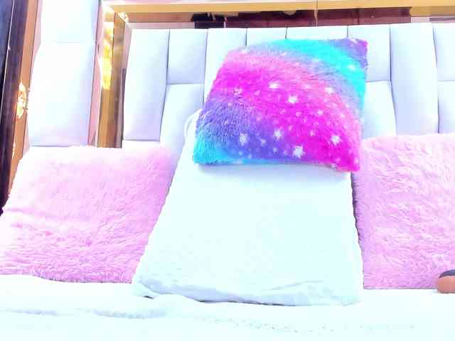 RileySweet webcam